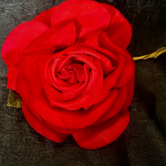 ๐คฉ Host Pick๐คฉ๐ Vtg Silk Pin/Brooch -Red Rose-Estate/1950โs - Picture 4 of 5